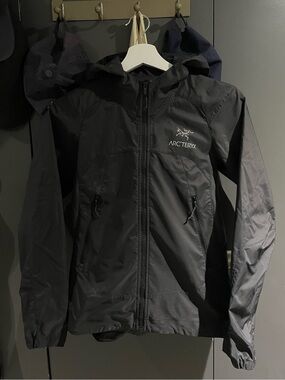 ARC’TERYX | Tenquille Hoody Jacket
